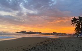Bonito Departamento A Pie De Playa En Manzanillo